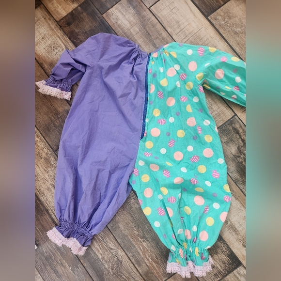 Costume - Picture 4 of 5